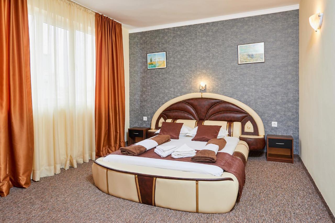Peneka Hotel Ahyolu Dış mekan fotoğraf