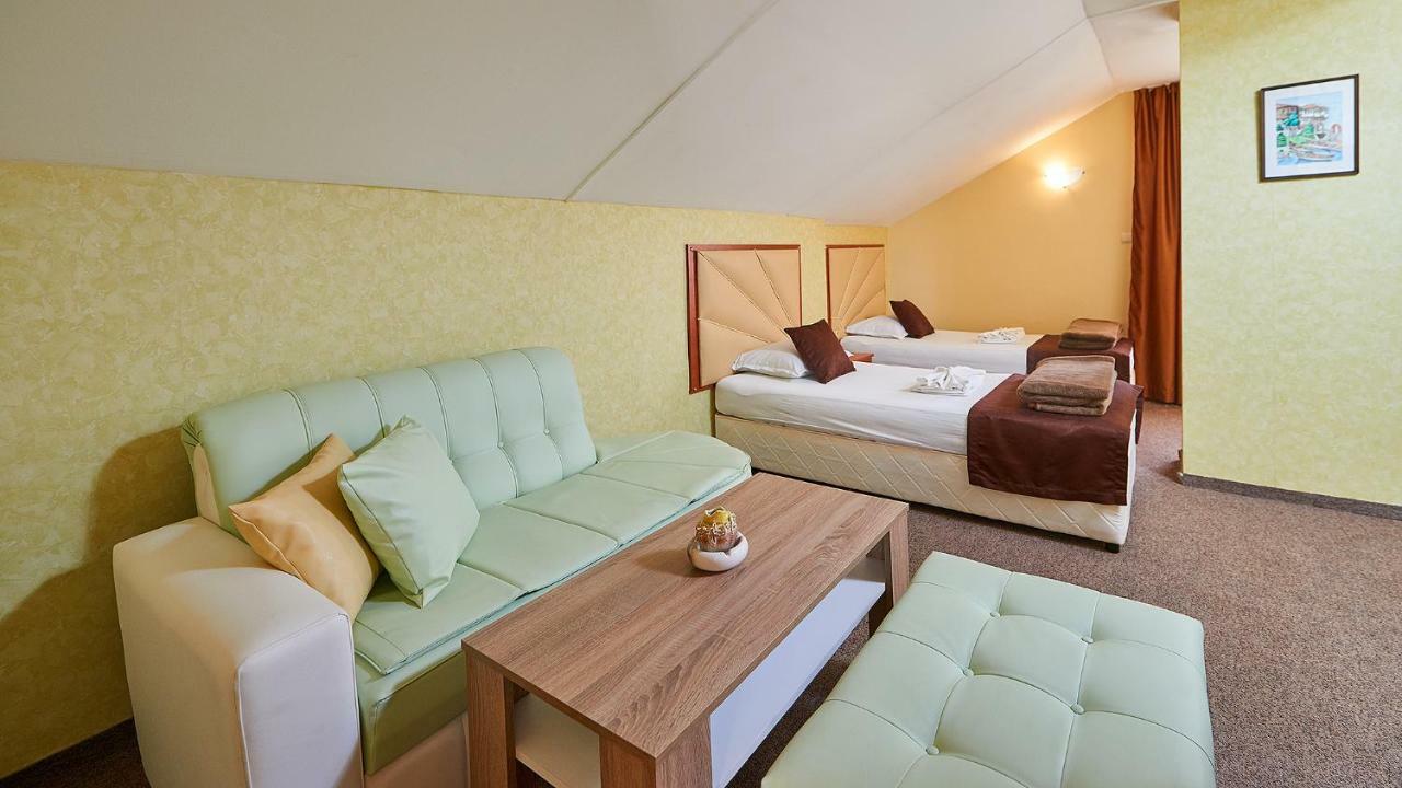 Peneka Hotel Ahyolu Dış mekan fotoğraf